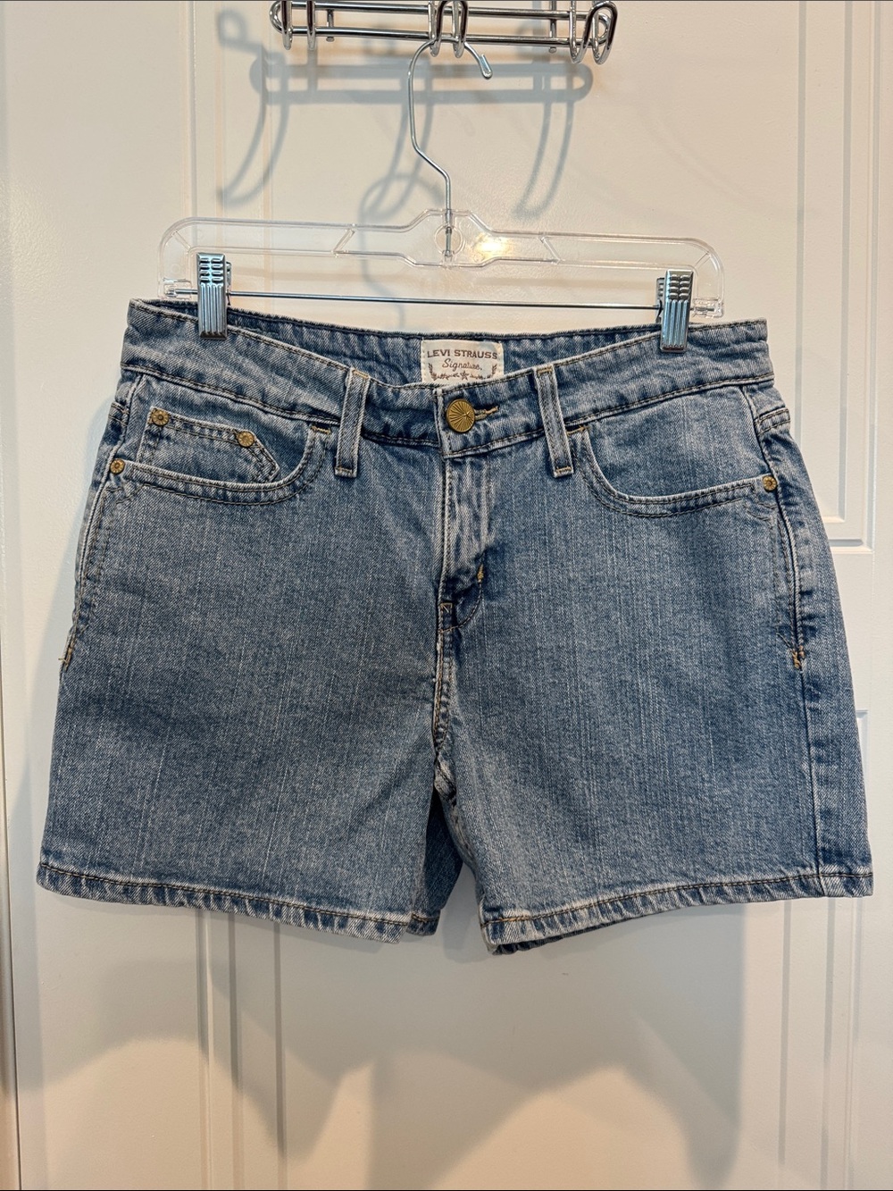 Levi's Women's Light Wash Blue Denim Shorts